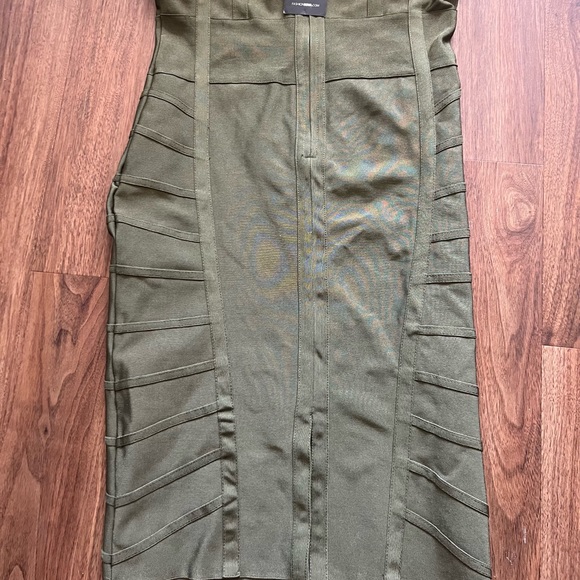 💥SOLD💥 Fashion Nova army green strapless dress 1X - Picture 6 of 7